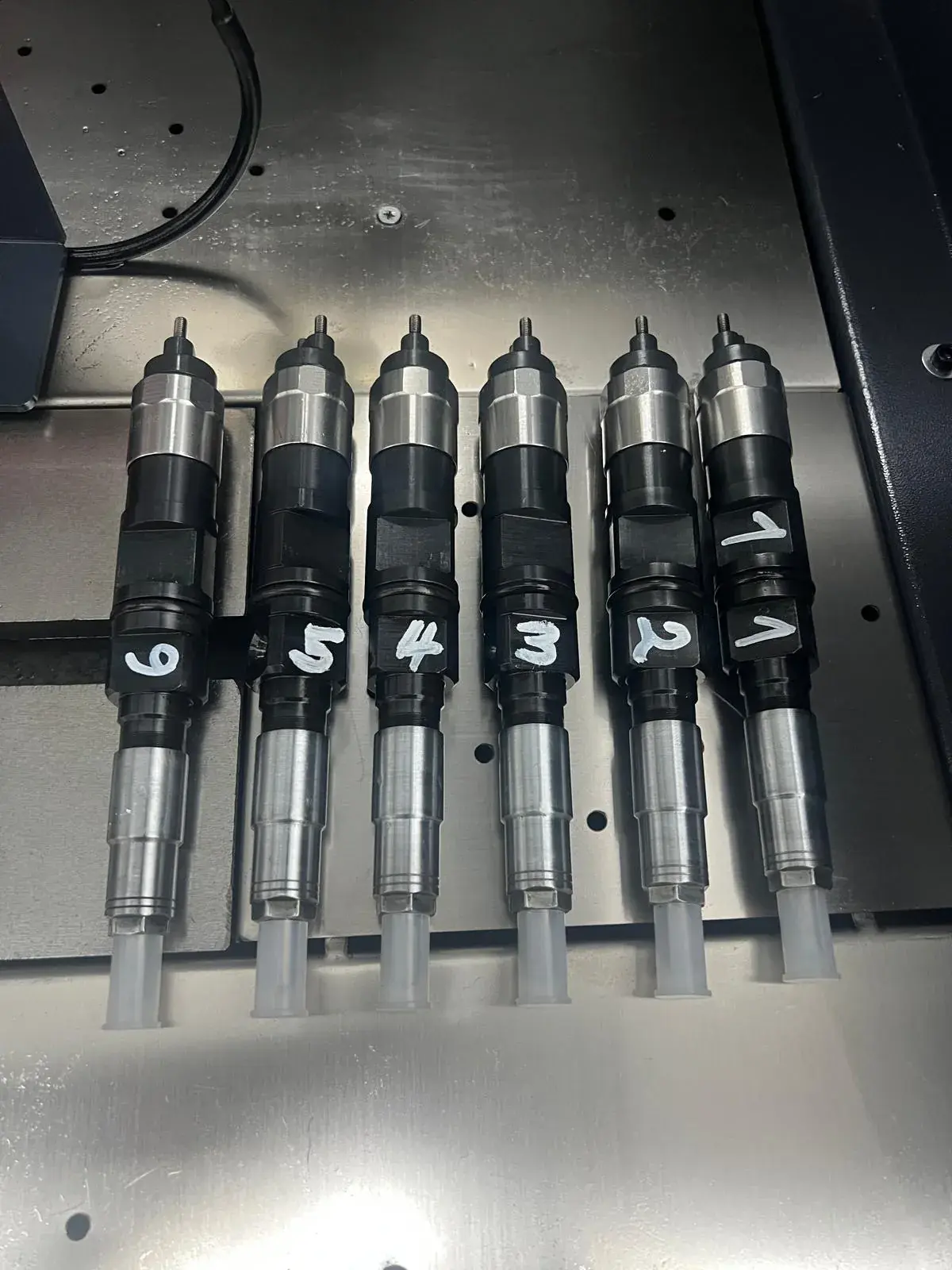 Set de injectoare numerotate pe cilindri